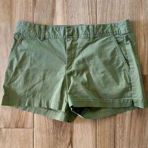 Gap Women's Chino Shorts Size 8 Olive Green Summer Casual